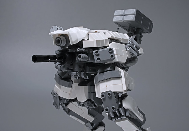 LEGO Heavy Biped Tank_05