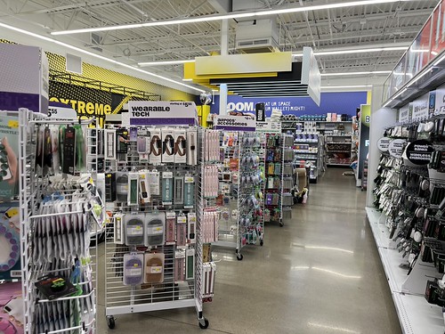Five Below interior | by RetailRyan