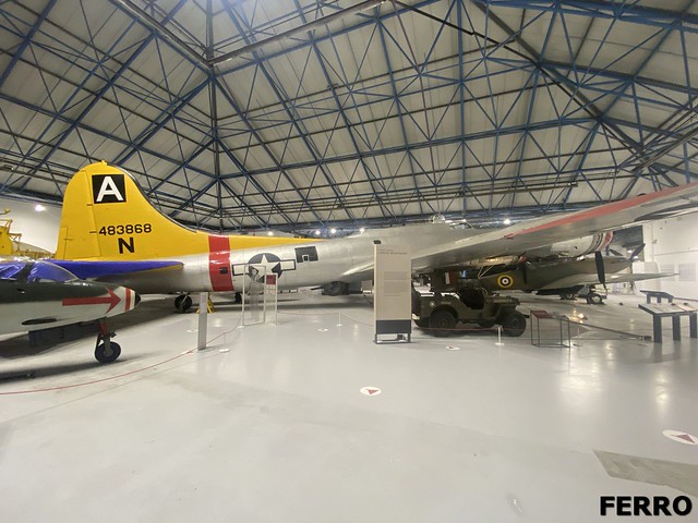 211223 - USAF Boeing B17G Flying Fortress - 44-83868 - Hendon (6)