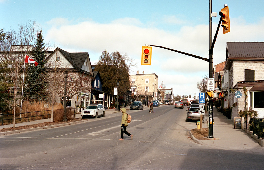 Crossing Metcalfe in Elora Feb 2024