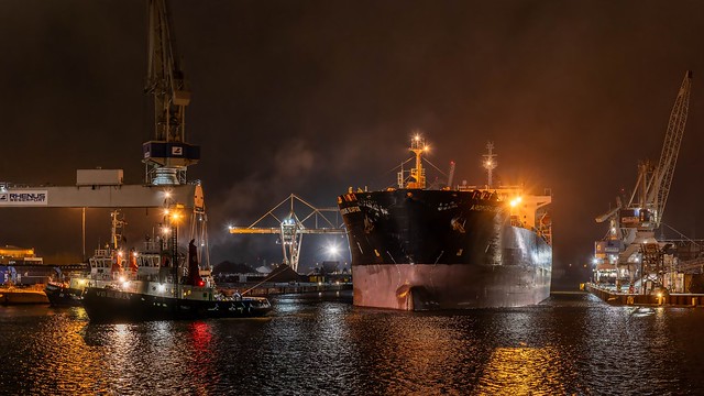 Night shift in the port of Bremen [17]