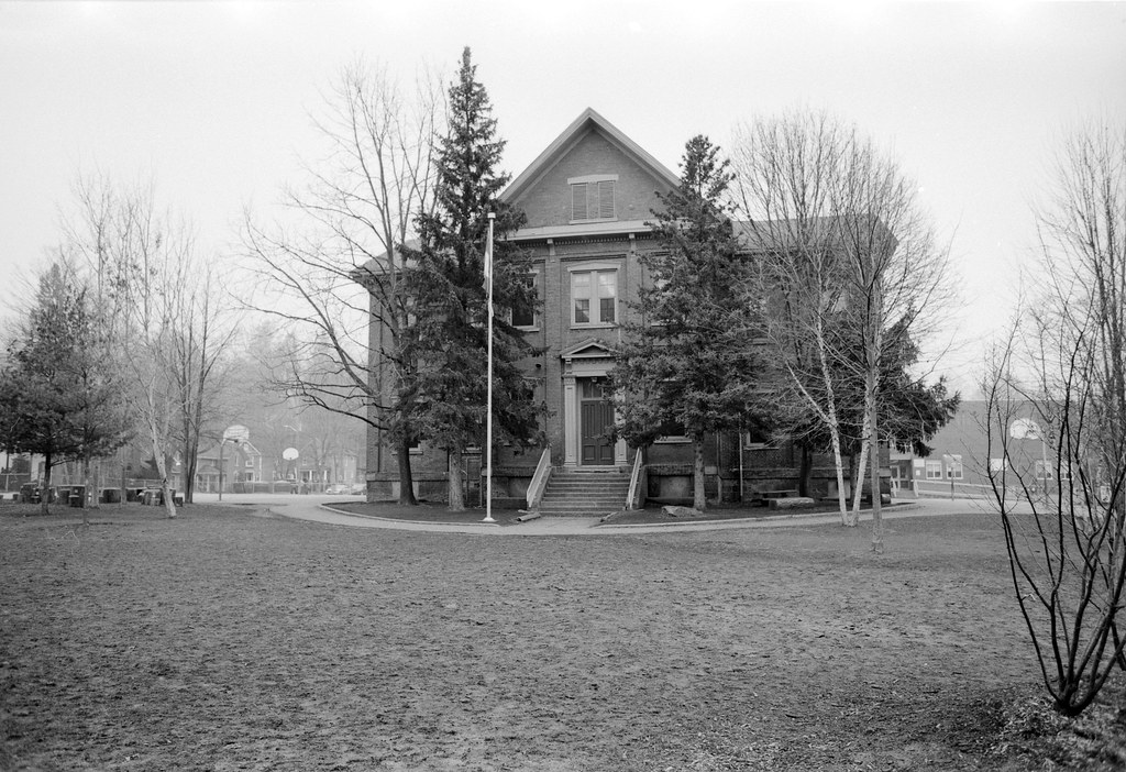 Dundas Central Public School