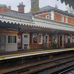 RD26550.  Tunbridge Wells up platform.