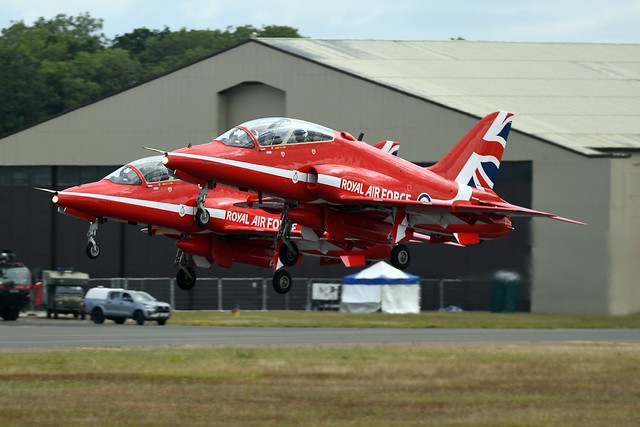 The Royal Air Force Aerobatic Team - RAFAT - The Red Arrows