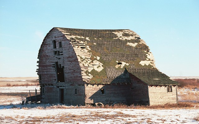 Old barn on highway 9