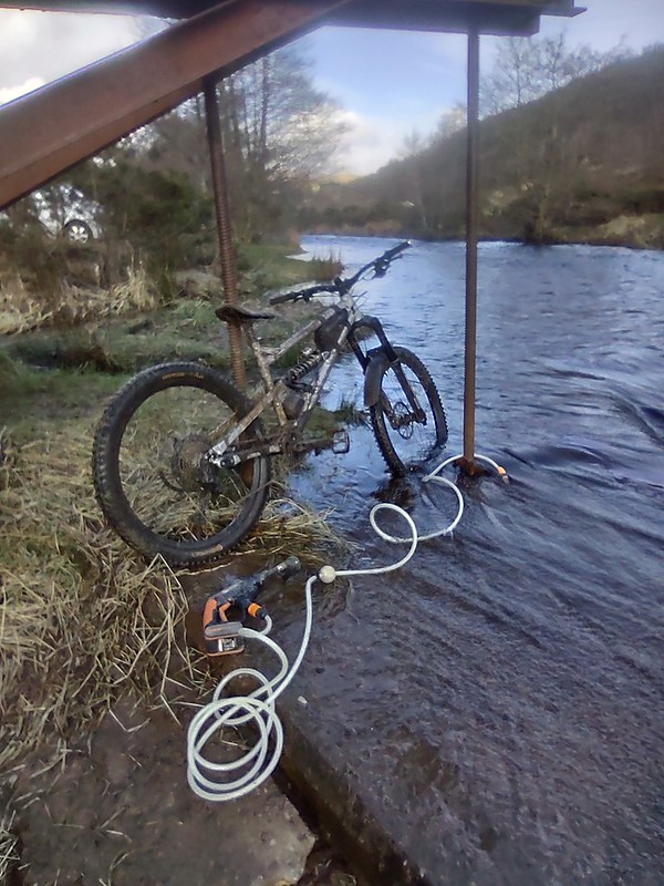 Leithen Water Bike Wash.