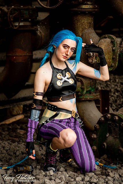 'JINX COSPLAY BY COURTNEY - (@COSSFX)'