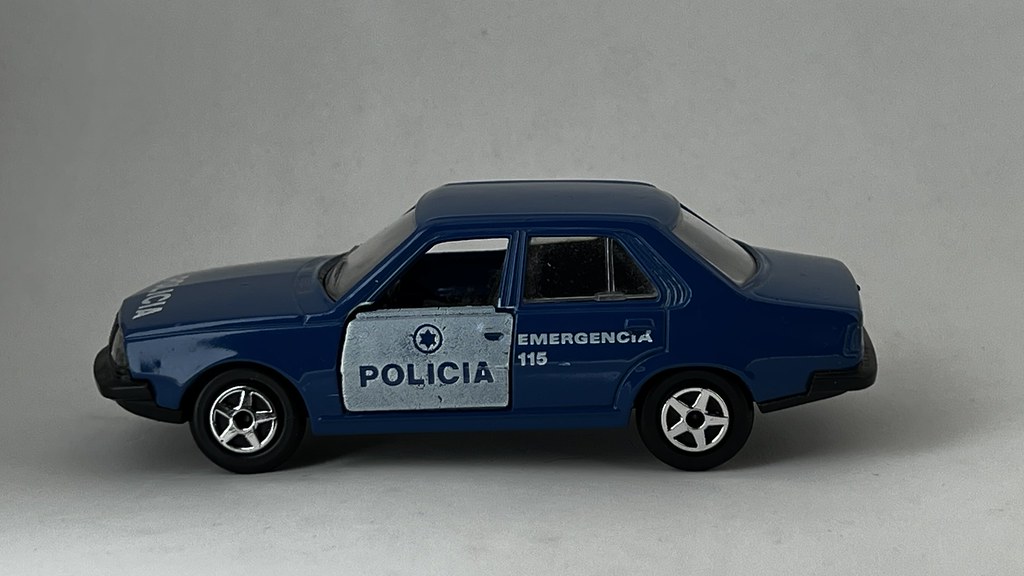 Norev - Jet Cars de Norev - Renault 18 TL - Policia - Portuguese Police Car - Miniature Diecast Metal Scale Model Emergency Services Vehicle