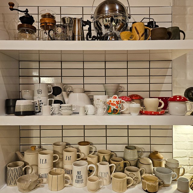 Took down the winter #mugs & put back the #everydaymug(s), I usually make the switch by V. Day. I spent most of yesterday #reorganizing cainets, drawers & #shelves in the #kitchen.