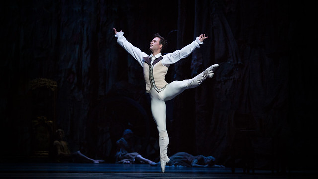 Alexander Campbell as Des Grieux in Manon, The Royal Ballet © 2019 ROH. Photograph by Alice Pennefather