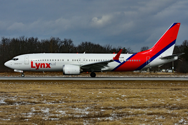 C-GJHK (Lynx Air)