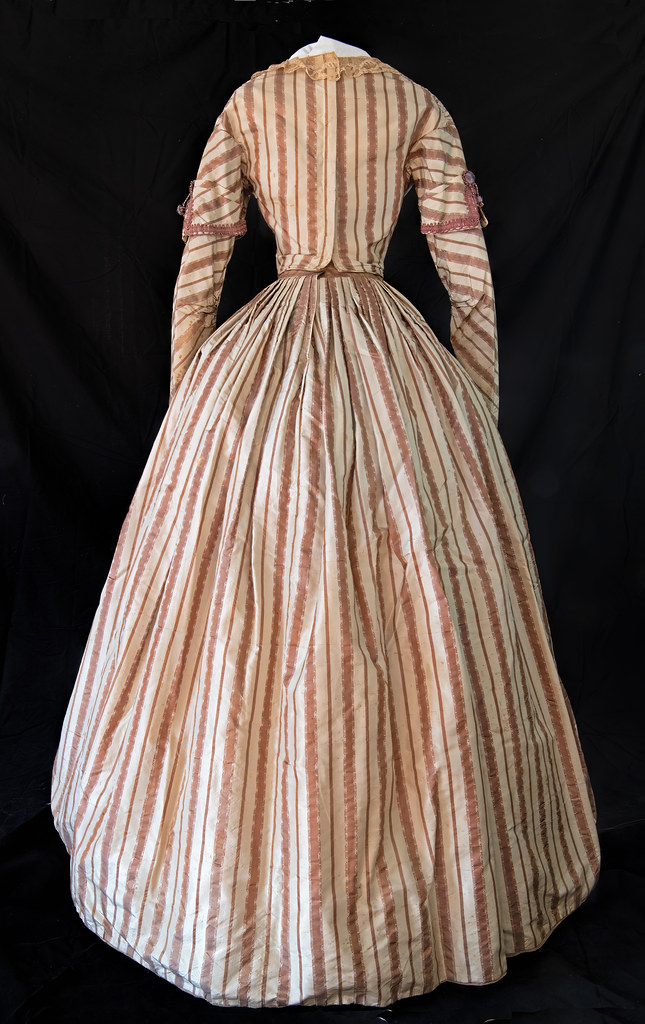 Catherine Scranton Platt 1844 wedding dress - back