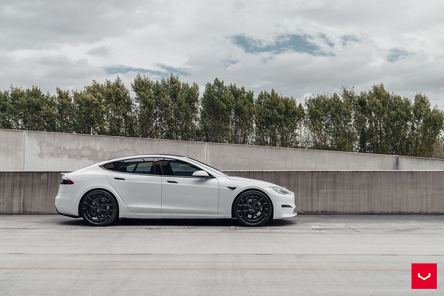 Tesla Model S Plaid - HFX Series - HFX-1 - © Vossen Wheels 2024 - 16