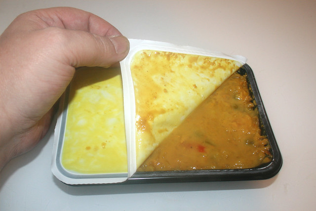 07 - Chicken Curry - Remove foil / Hähnchen Curry - Folie abziehen (Eifeler Fit-Line)