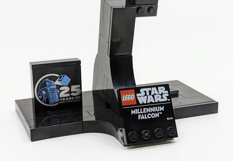 75375: Microscale Millennium Falcon Set Review