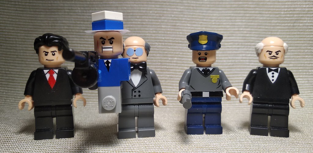 Custom Lego DCAU minifigures - new Bruce Wayne and slightly upgraded characters