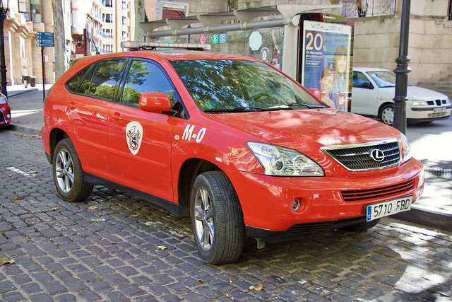Vehículo ligero de los bomberos de Albacete. Lexus RX400h.