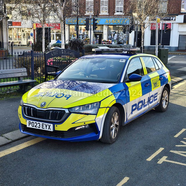 Lancashire Police Skoda Scala street policing car PO23 EYX (1)