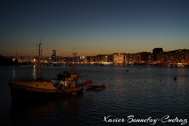 Sliema by Night - Marsamxett Harbour