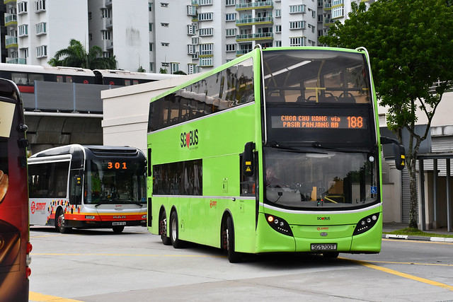 SMRT Buses SG5700T
