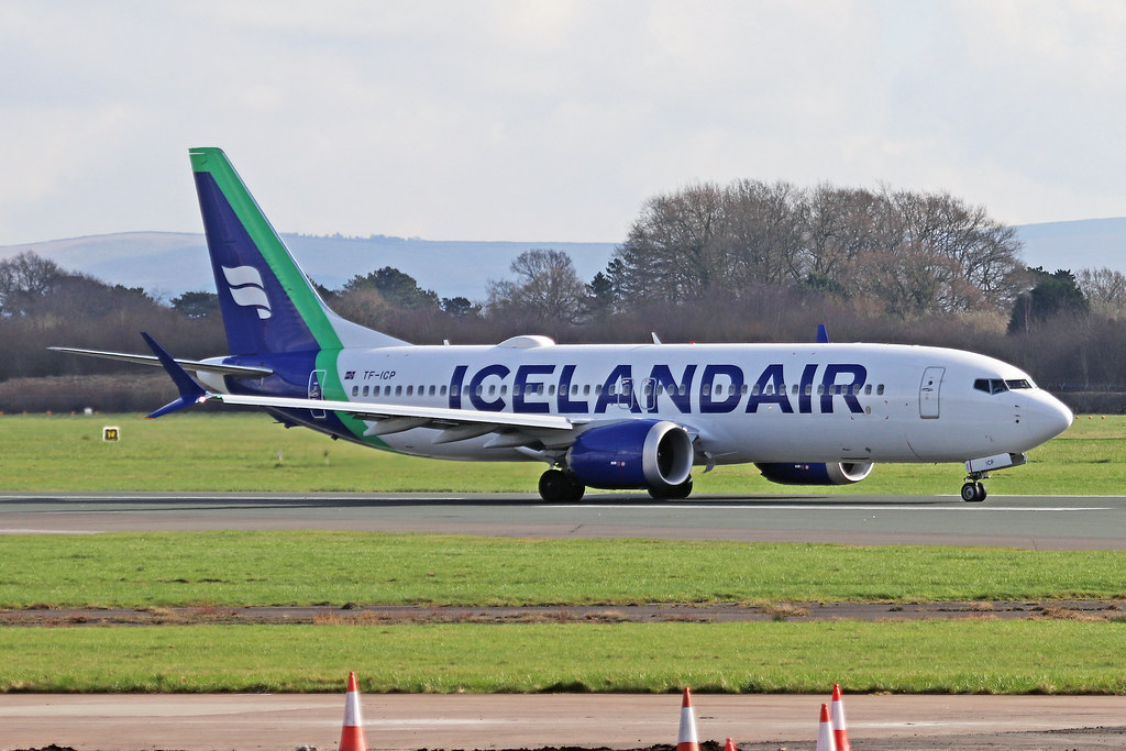 TF-ICP 2 Boeing 737 MAX 8 Icelandair (green tail stripe) MAN 25FEB24