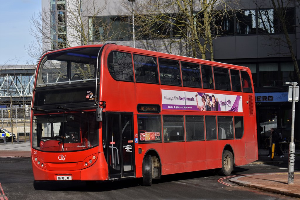 Oxford Bus Company 219 (HF10 OXF)