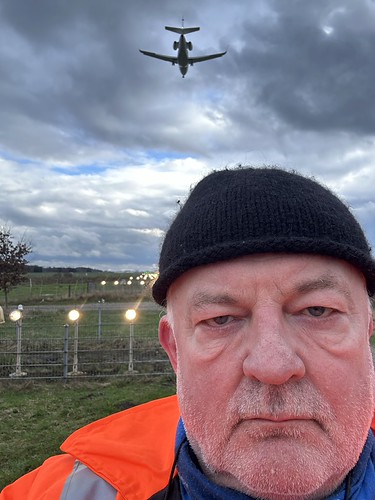 Aviation by trullat70, Hamburg Airport (HAM)
an annoyed spotter, who has to contend with the strongly changing weather con
