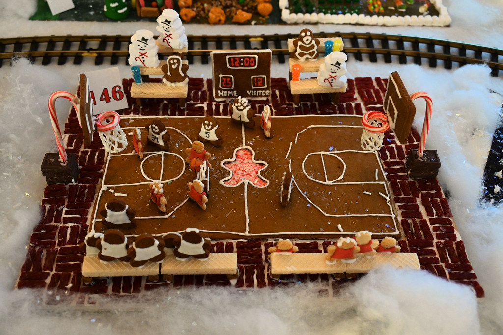 "Gingerbread Wonderland" at Norway House - basketball game