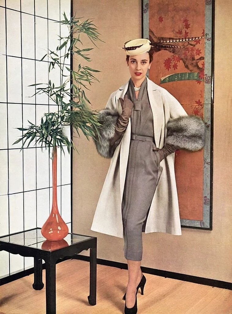 Pierre Balmain Collection Haute Couture Printemps/Été 1953.