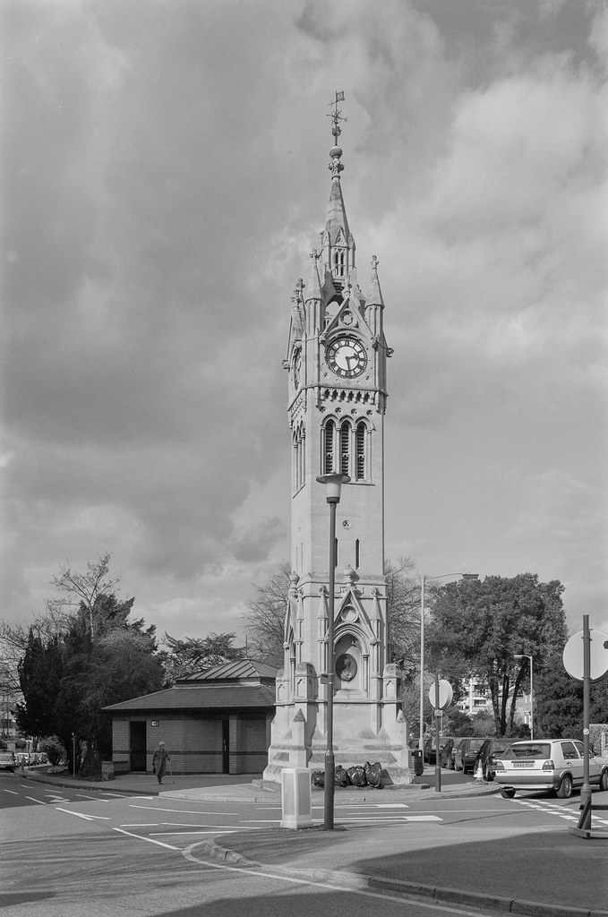 Clock Tower, Public Conveniences, The Crescent, Claremont Rd, Surbiton, Kingston, 1994, 94-3o-52