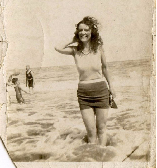 1960s Wallet Worn Seaside Bathing Beauty Gilfriend