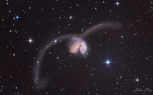 NGC 4038_4039