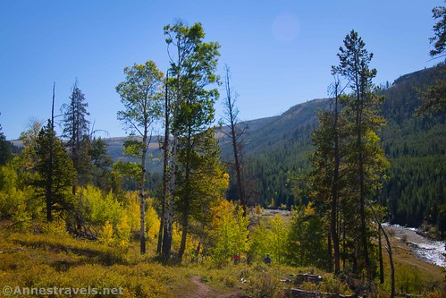 Hiking down to Cache Creek on the Lamar River Trail, Yellowstone National Park, Wyoming