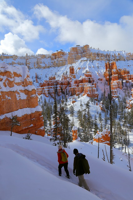 IMG_2367 Hikers on Peekaboo Trail in Winter, Bryce Canyon National Park
