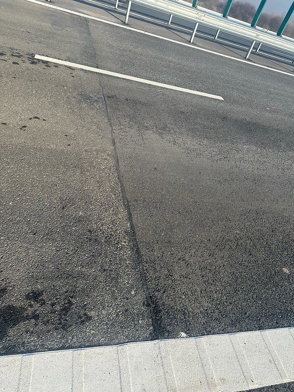 asfalt crapat autostrada a0