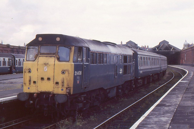 31408 is seen at Llandudno on 25 July 1989 with 1725 Llandudno - Derby.