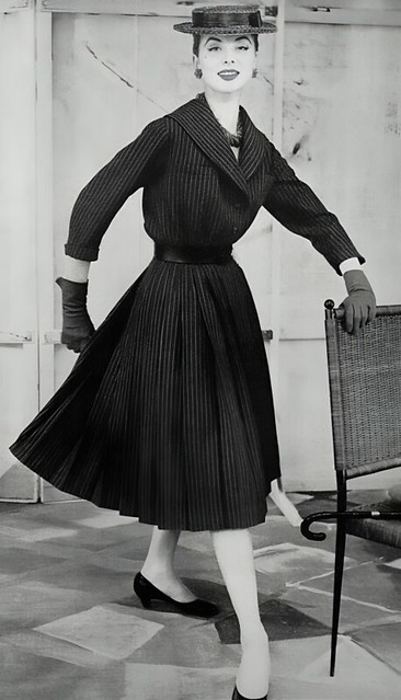 Christian Dior Collection Haute Couture Printemps/Été 1954. Ligne 