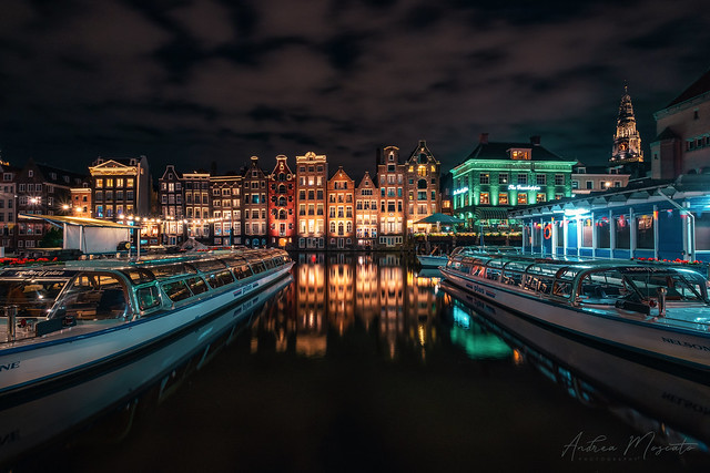 Damrak - Amsterdam (Netherlands)