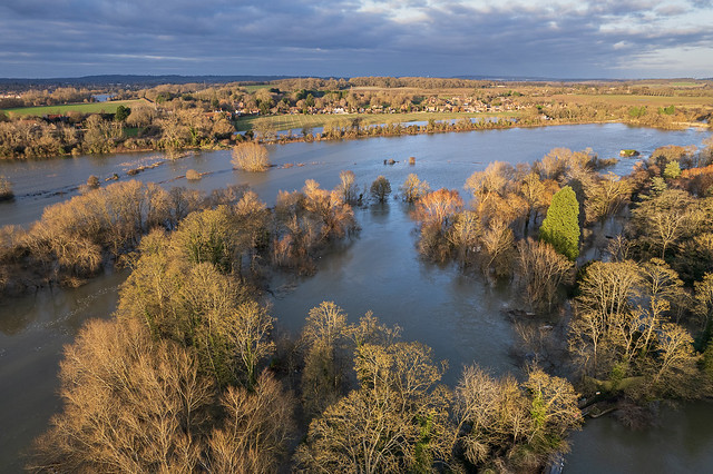 River Thames in flood at Sutton Pools