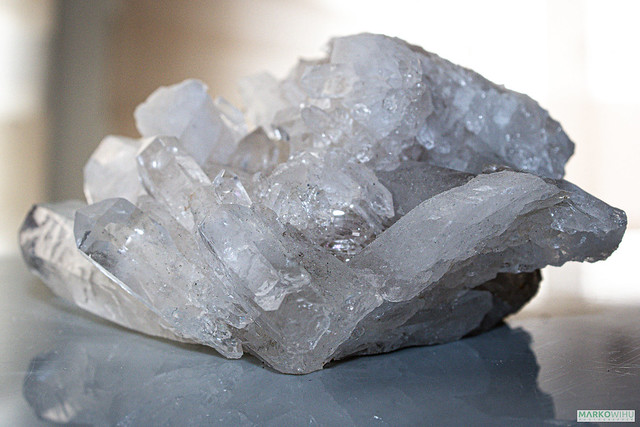 Quartz crystal formation
