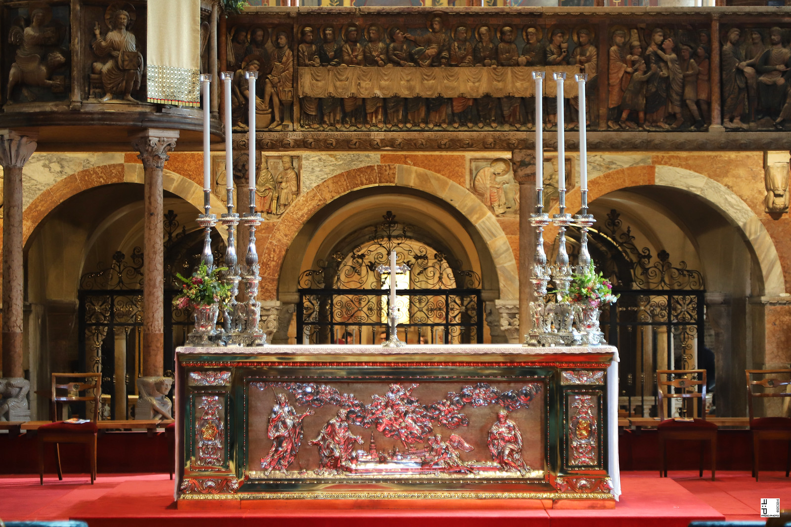 #a0706 Modena, Duomo di Modena, altare per San Geminiano
