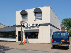 A visit to Gagsters Restaurant & Catering in Niagara Falls, New York.
