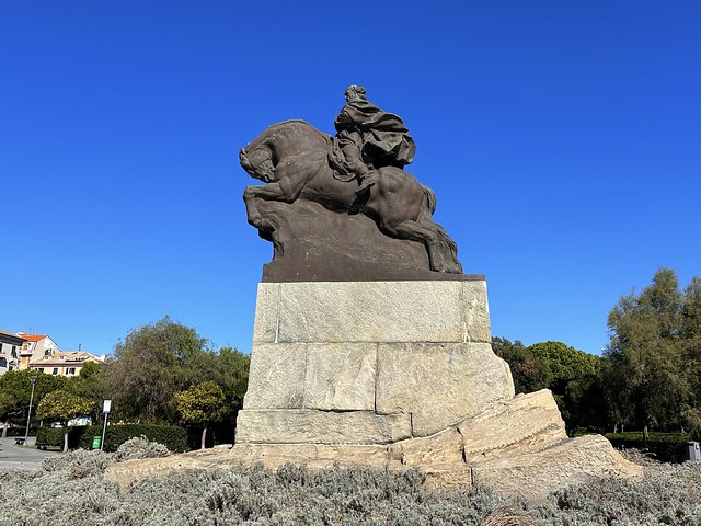 Savona, Monumento A Garibaldi.