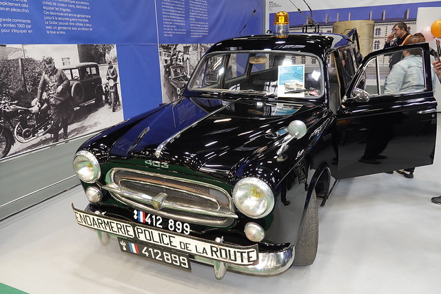 Peugeot 403 U5 break gendarmerie - 1961 (1)