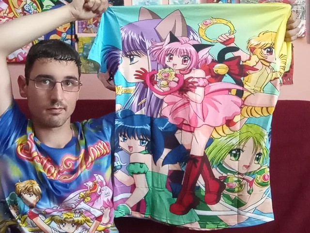 Tokyo Mew Mew (Mew Mew Power) - Mew Ichigo (Zoey), Mew Mint (Corina), Mew Lettuce (Bridget), Mew Pudding (Kikki) and Mew Zakuro (Renee) T-Shirt / Camiseta de Manga Corta