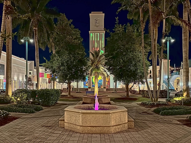 Michael and Madelyn Savarick Tower, Mizner Park, Plaza Real, City of Boca Raton, Palm Beach County, Florida, USA / Architect: Cooper Carry & Associates, Inc. / Owner: Brookfield Properties Retail Group / Opening Date: January 11, 1991
