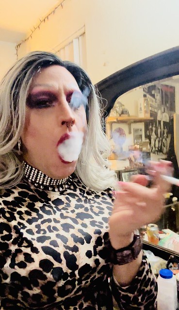 Your Smoking Fetish Goddess