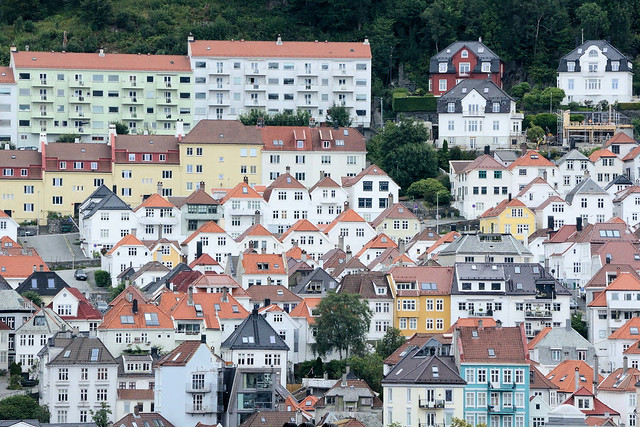 6283 Häusermeer, Panorama Bergens - Fotos von Bergen, Stadt und Kommune im Fylke Vestland in Norwegen.