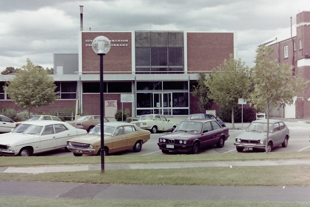 Oakleigh Library exterior, 148 Drummond Street, Oakleigh, undated, 1988 at the earliest
