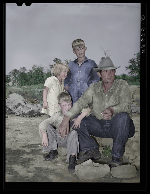 Father and his children near Sallisaw 1939